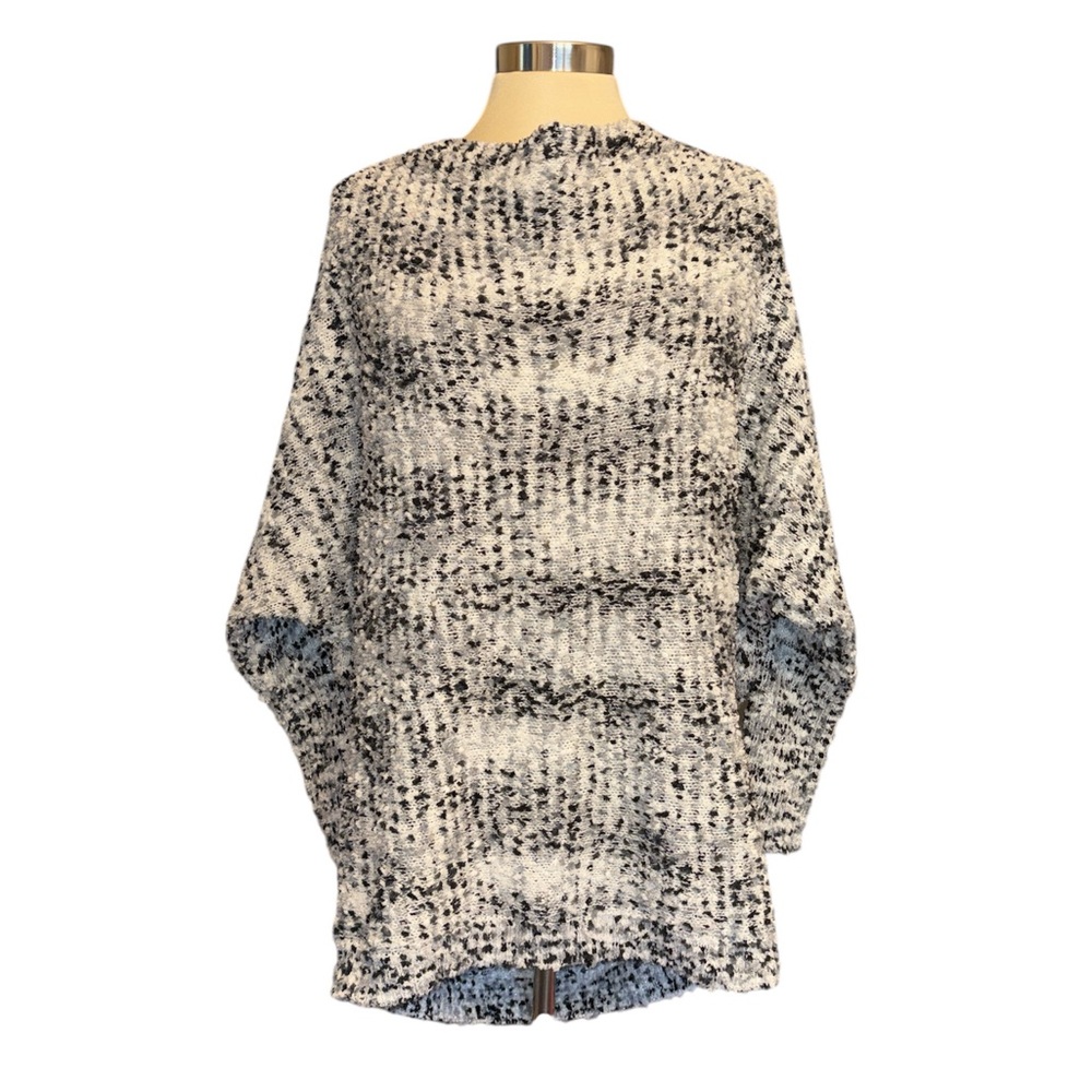 Maurices knit sweater long batwing sleeves wide neckline super soft Size 1X